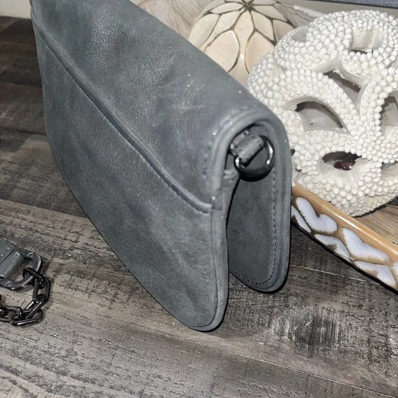 Tory Burch Amanda Crossbody Bag - Picture 9 of 10